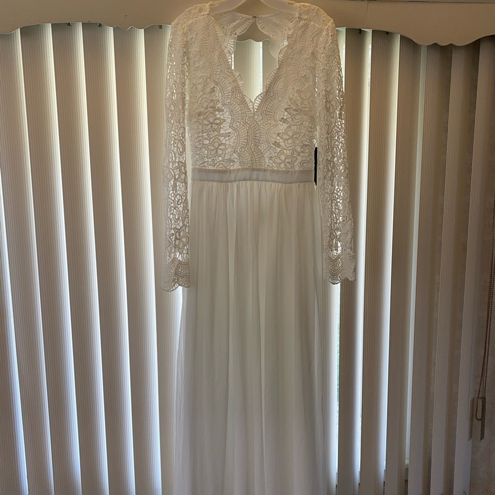 Beautiful white dress! NOT available on website!